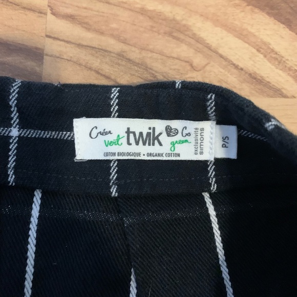 Organic Cotton Black Plaid Mini Skirt - Picture 3 of 3